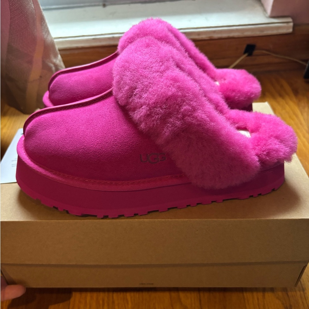 SALE‼️UGG DISQUETTE SLIPPERS DARK PEONY NWB